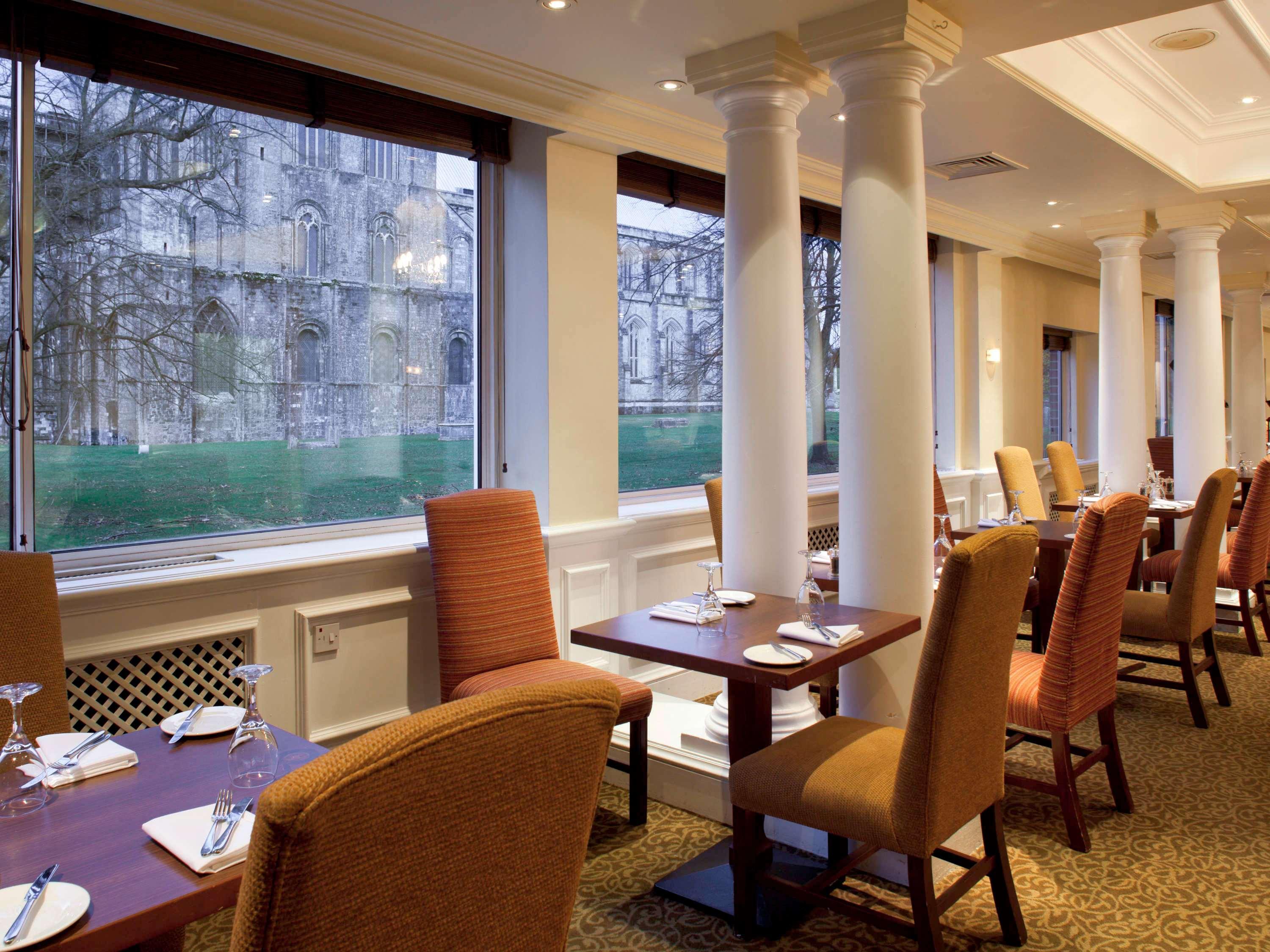 Wessex By Sunday Hotel 4*